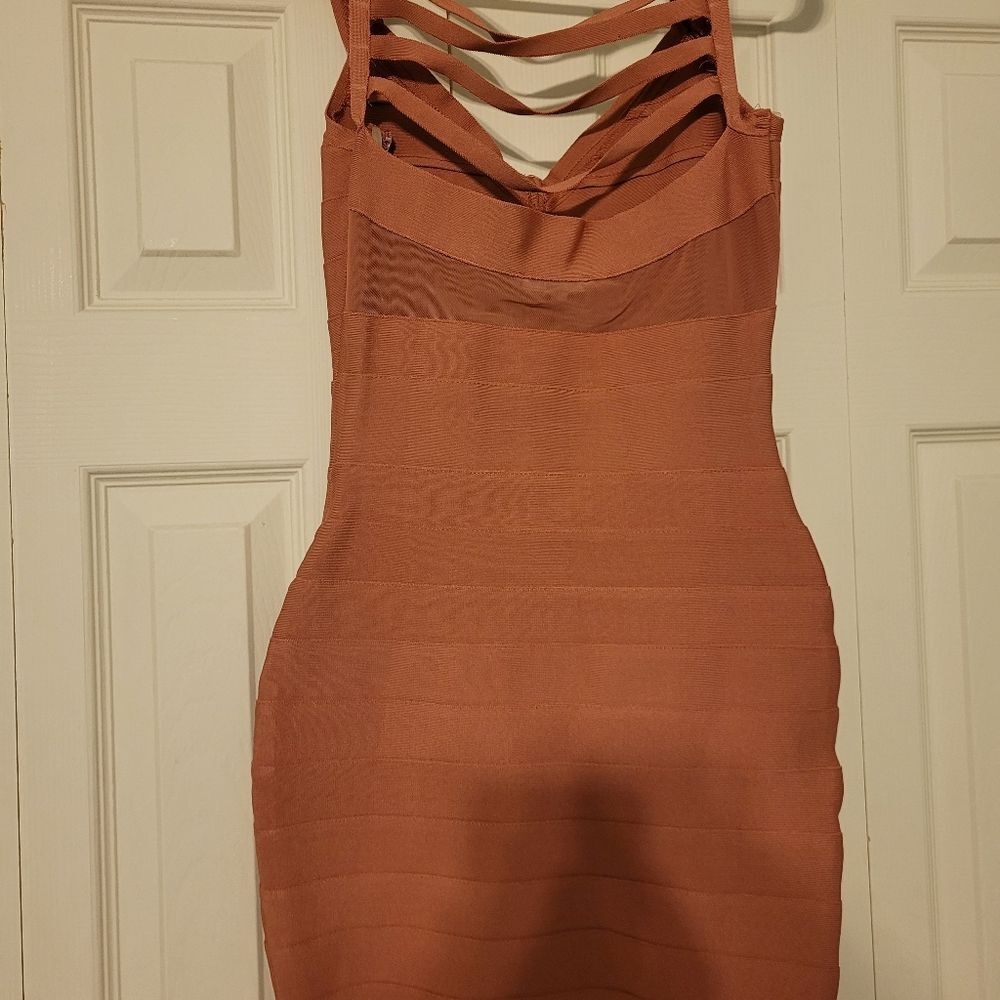 Banded Dress - Picture 4 of 7
